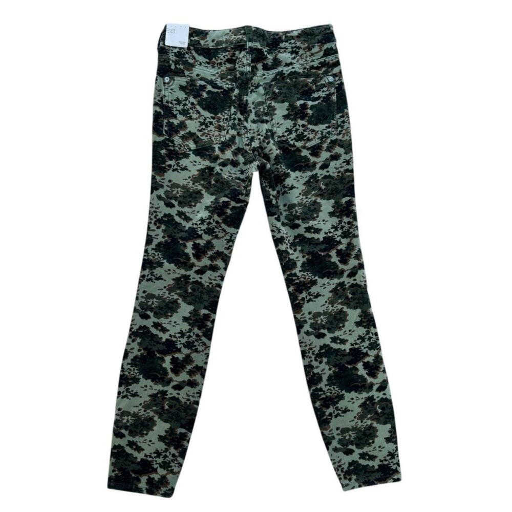 NWT Anthropologie Pilcro High Rise Camo Floral Corduroy Skinny Leg Pant Size 28 - Picture 3 of 8